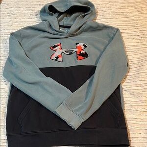 3/$15 - Kids Under Armour Hoodie, sz YXL